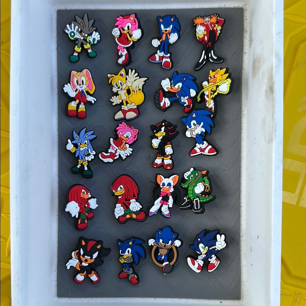 20 Sonic the Hedgehog Croc charms